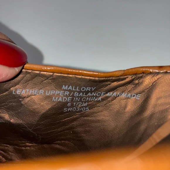 Liz Claiborne Mallory Tan Leather Pointed Toe Mules Shoes Women 6.5M Career Chic - Picture 3 of 12